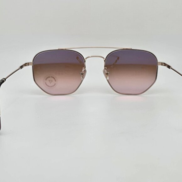 Etnia Barcelona Pilsen Gold Frame Photochromic Pink Flash Aviaitor Sunglasses main image 8